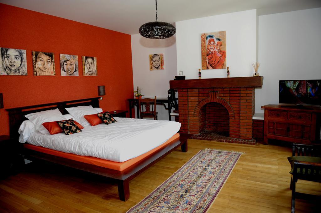 Au Coeur De Beauvais Bed & Breakfast Bagian luar foto